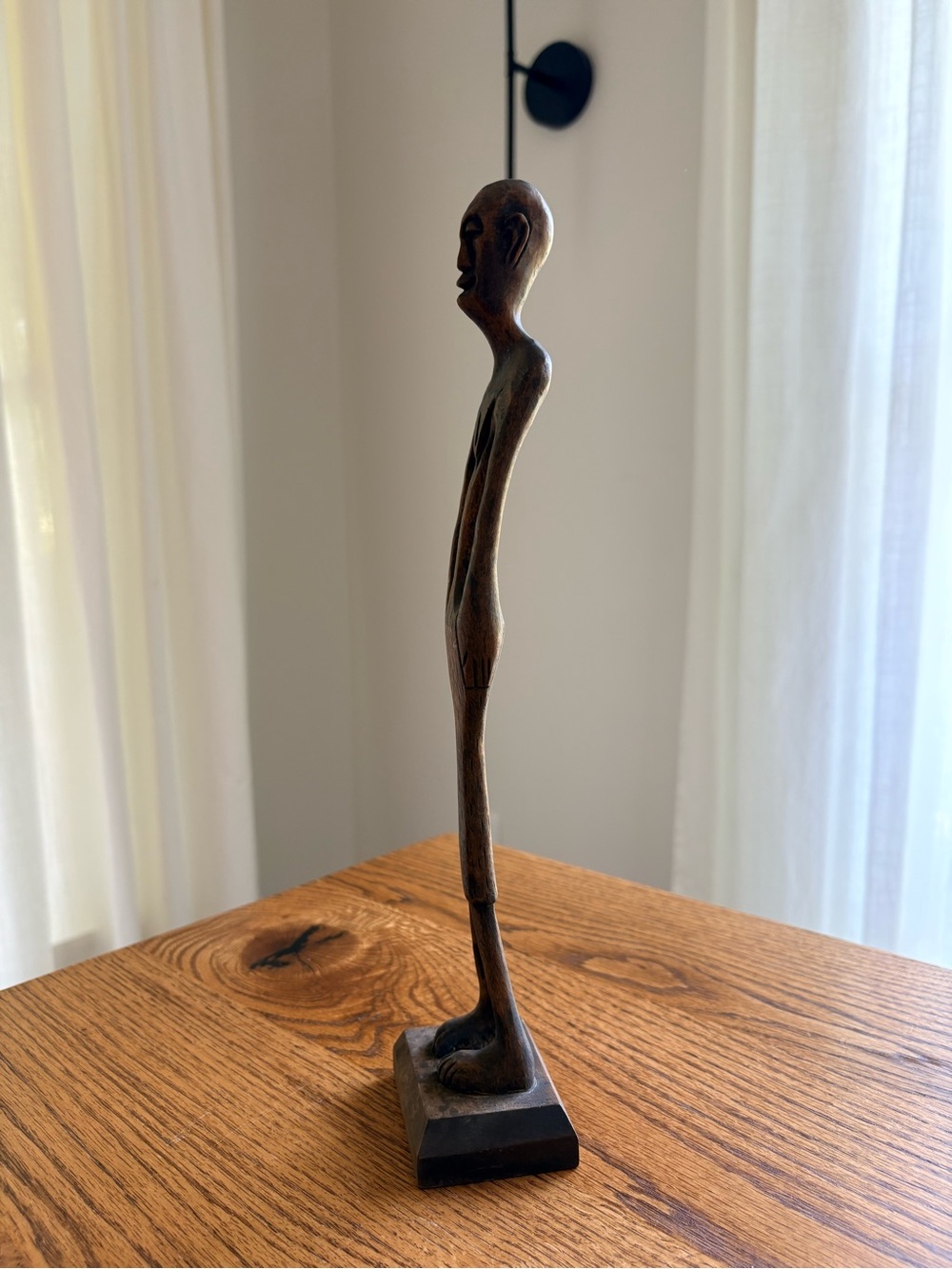W. African? Lightweight 13” Hand-Carved Wooden Figurine Sculpture in Dark Brown - Picture 4 of 10